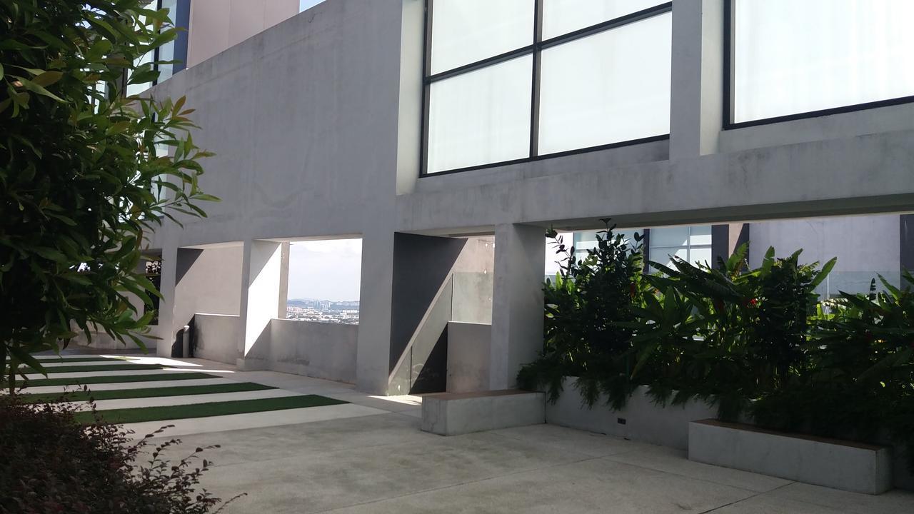 A Suites - Atria Sofo Suites Petaling Jaya Exterior foto